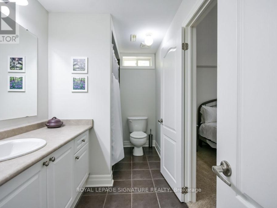 7 WINDSONG CRESCENT, 