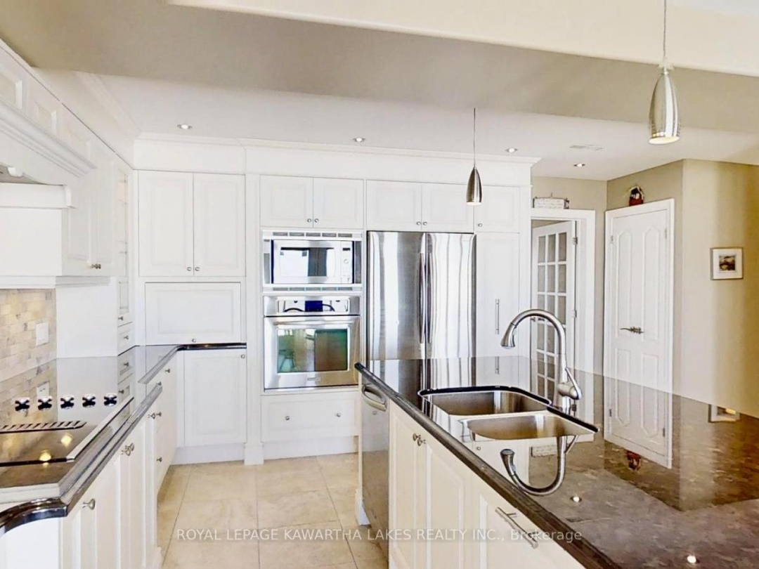 24 MCLENNANS BCH ROAD, Lake Simcoe
