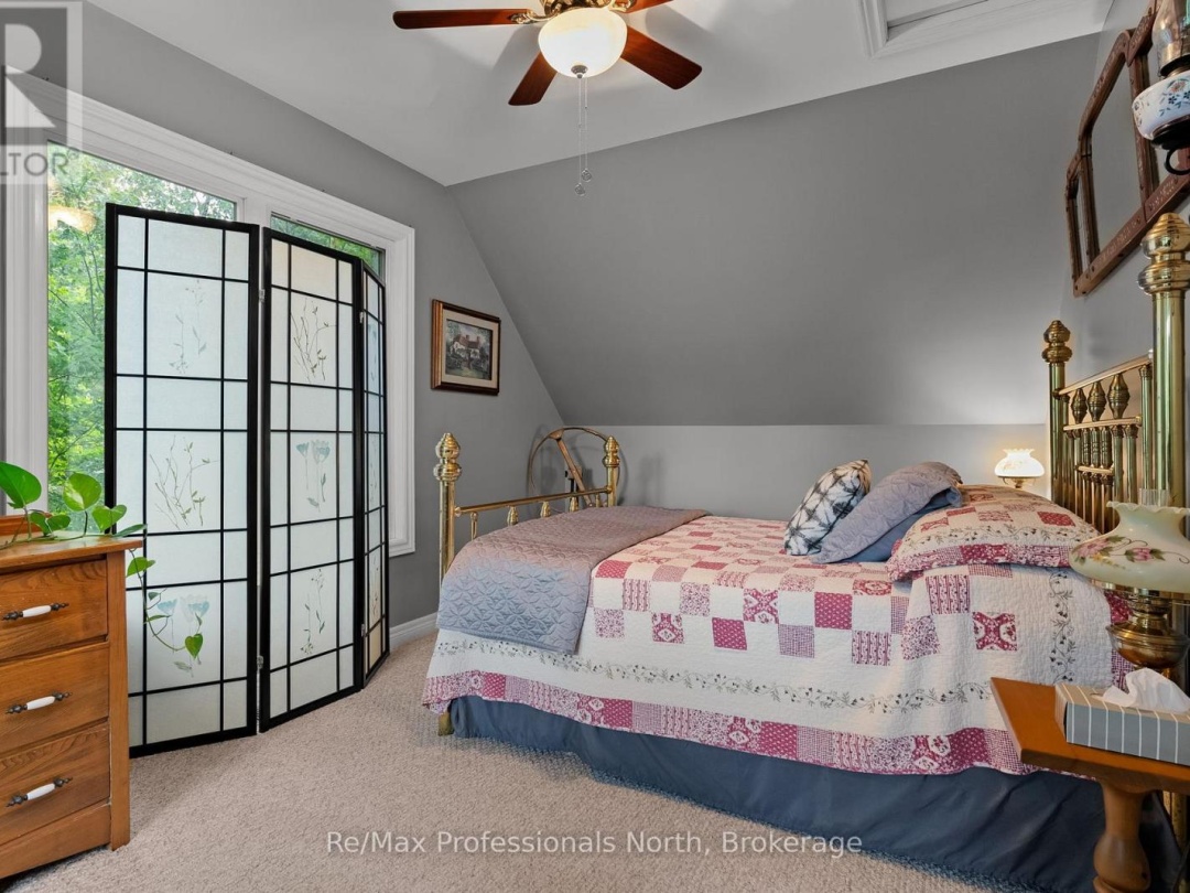 1005 LAIDLAW AVENUE, Severn River