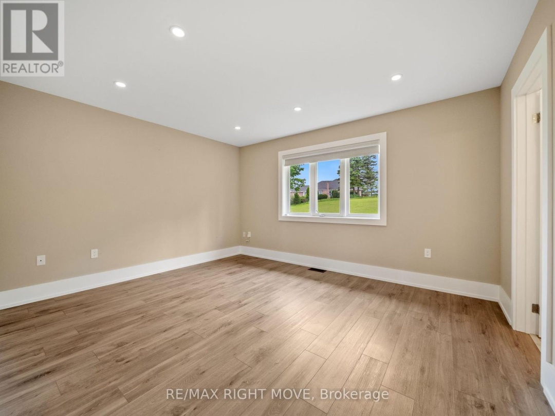 1348 HAWK RIDGE CRESCENT, 