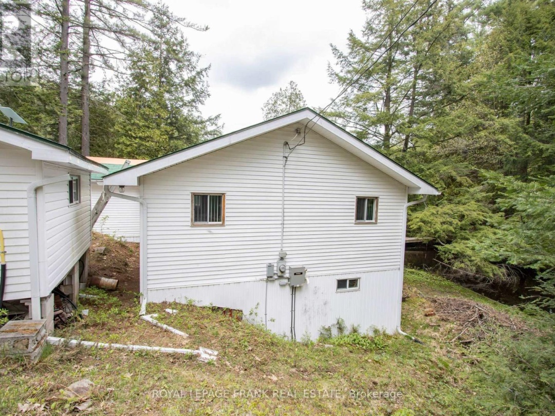 1070 Towering Oaks Trail, Gull Lake