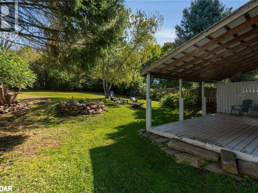 14 FETTERLY Street N, 