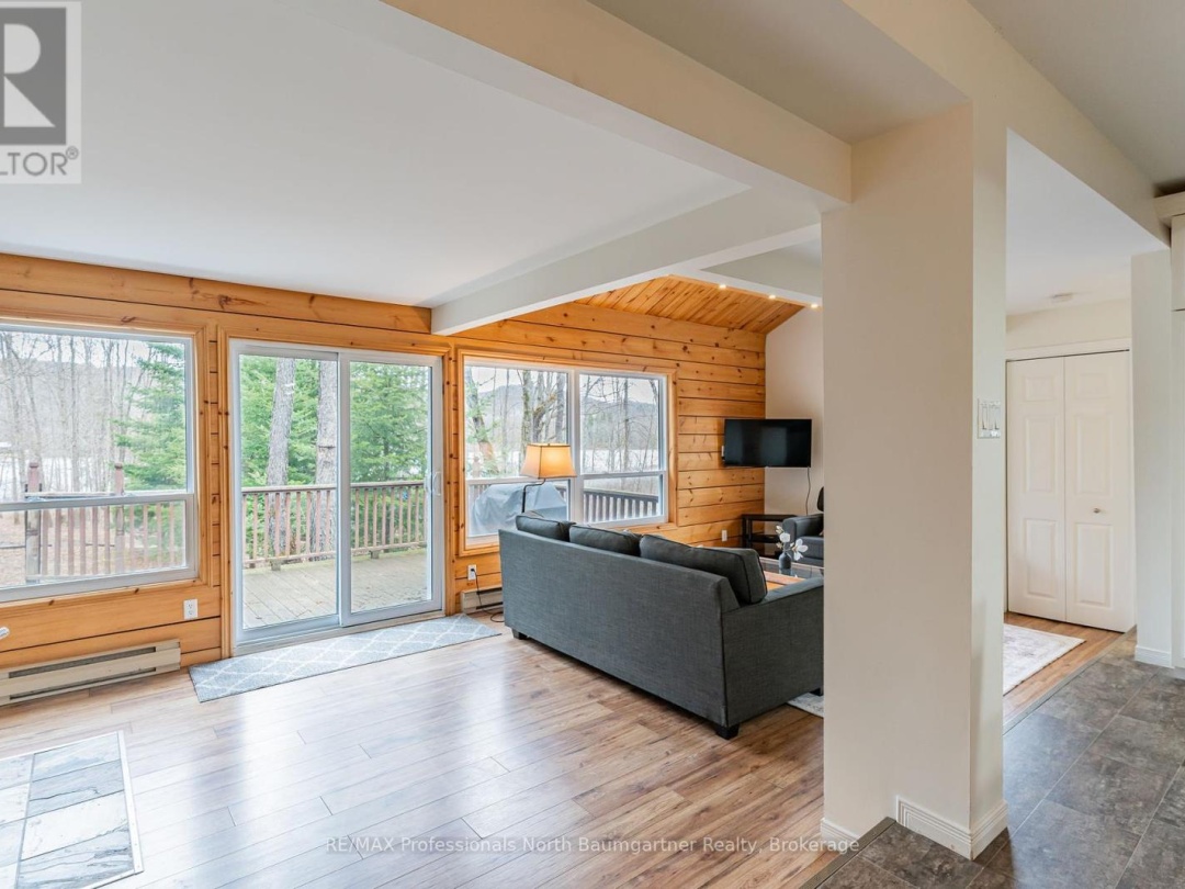 1071 Crabbe Lane, Cranberry Lake