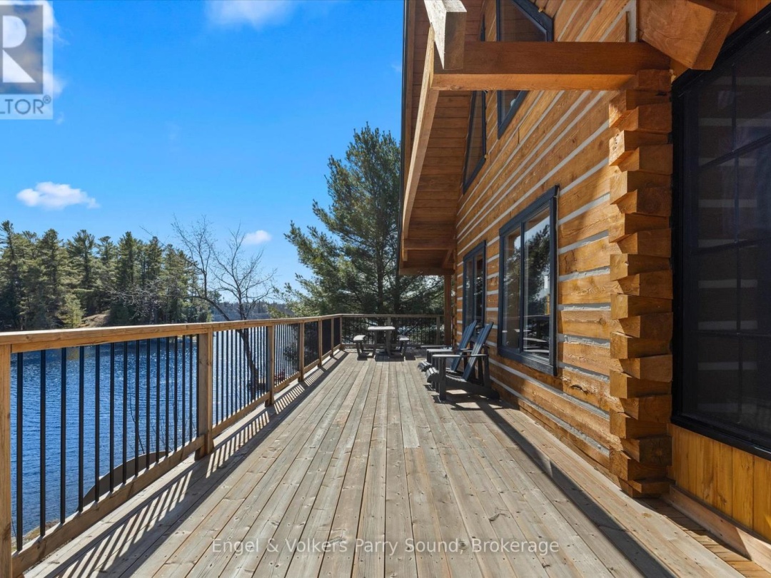 201 Loch Erne Road, Vowel Lake