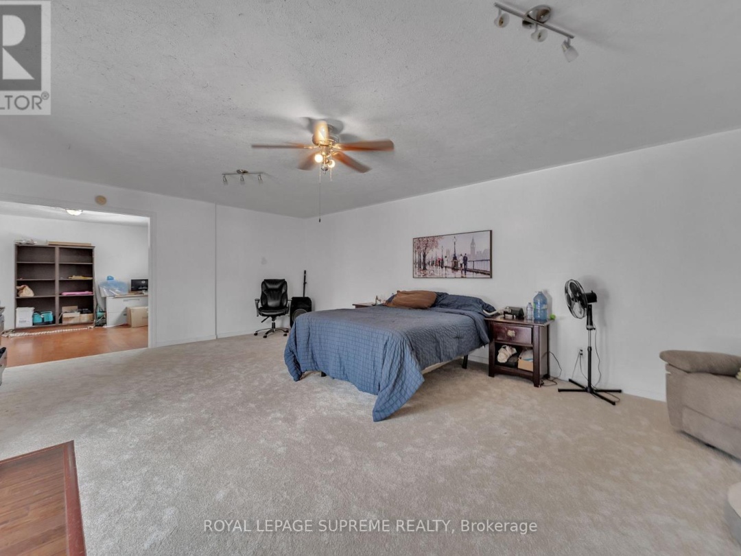 8740 12 Highway, Oro-Medonte