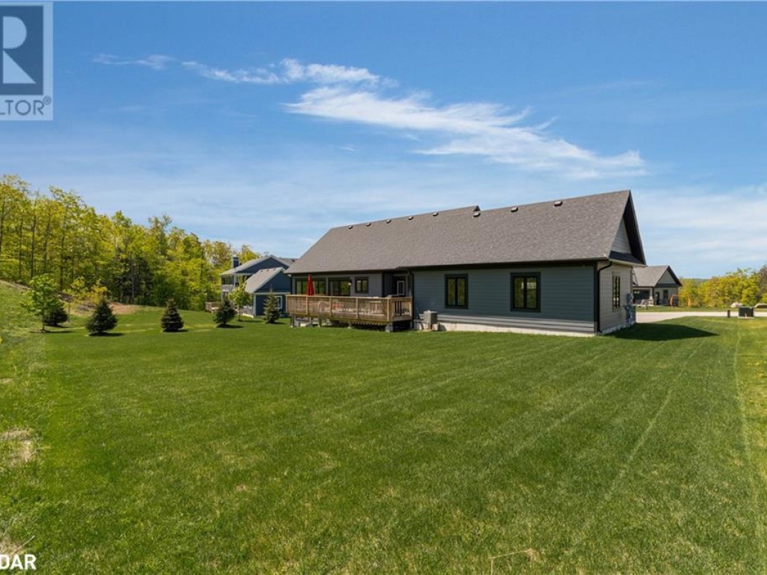 43 Thoroughbred Drive, Oro-Medonte