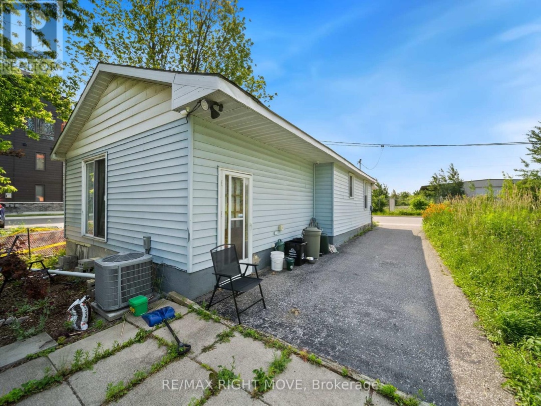 122 ELGIN STREET, 