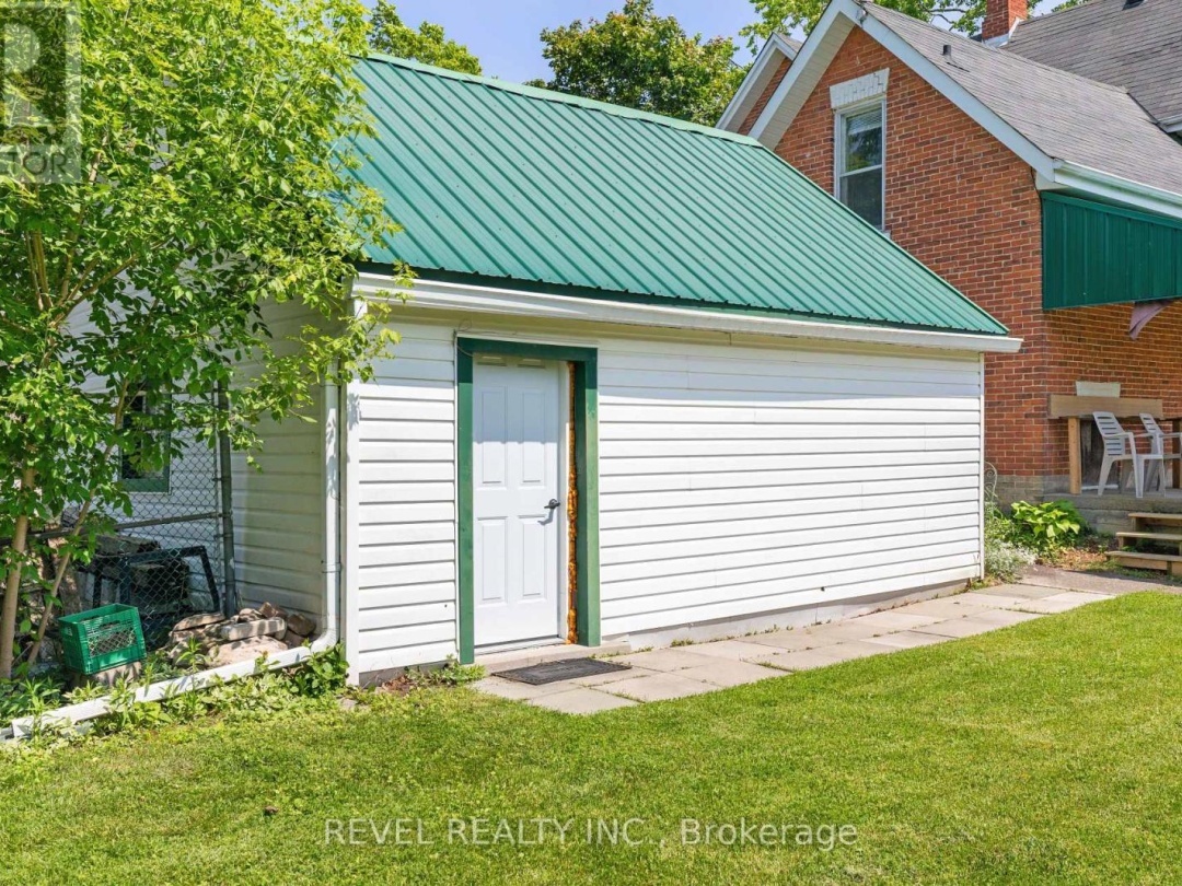 100 NAPPADALE STREET, 
