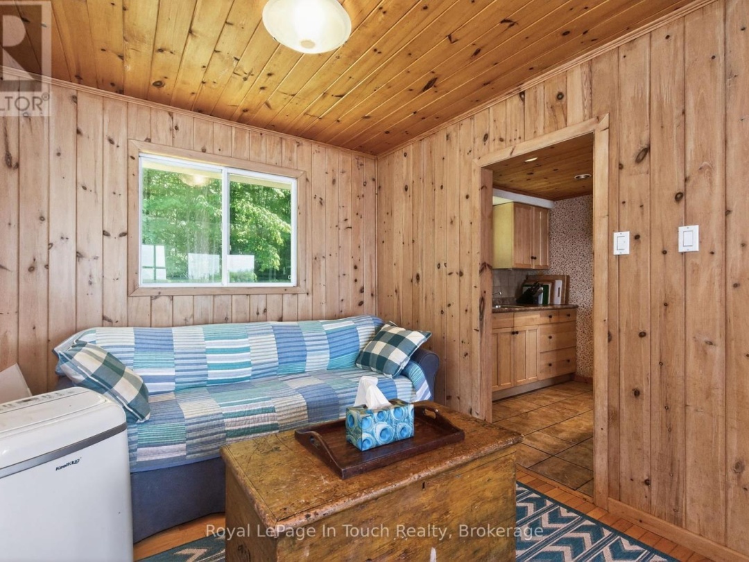 2 IS 270 SIX MILE LAKE ISLAND,