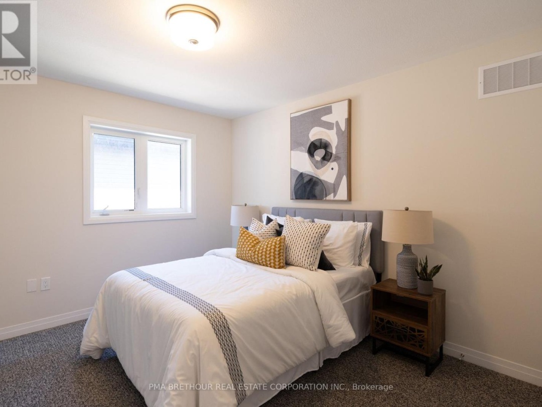 3031 SANDY ACRES AVENUE, 