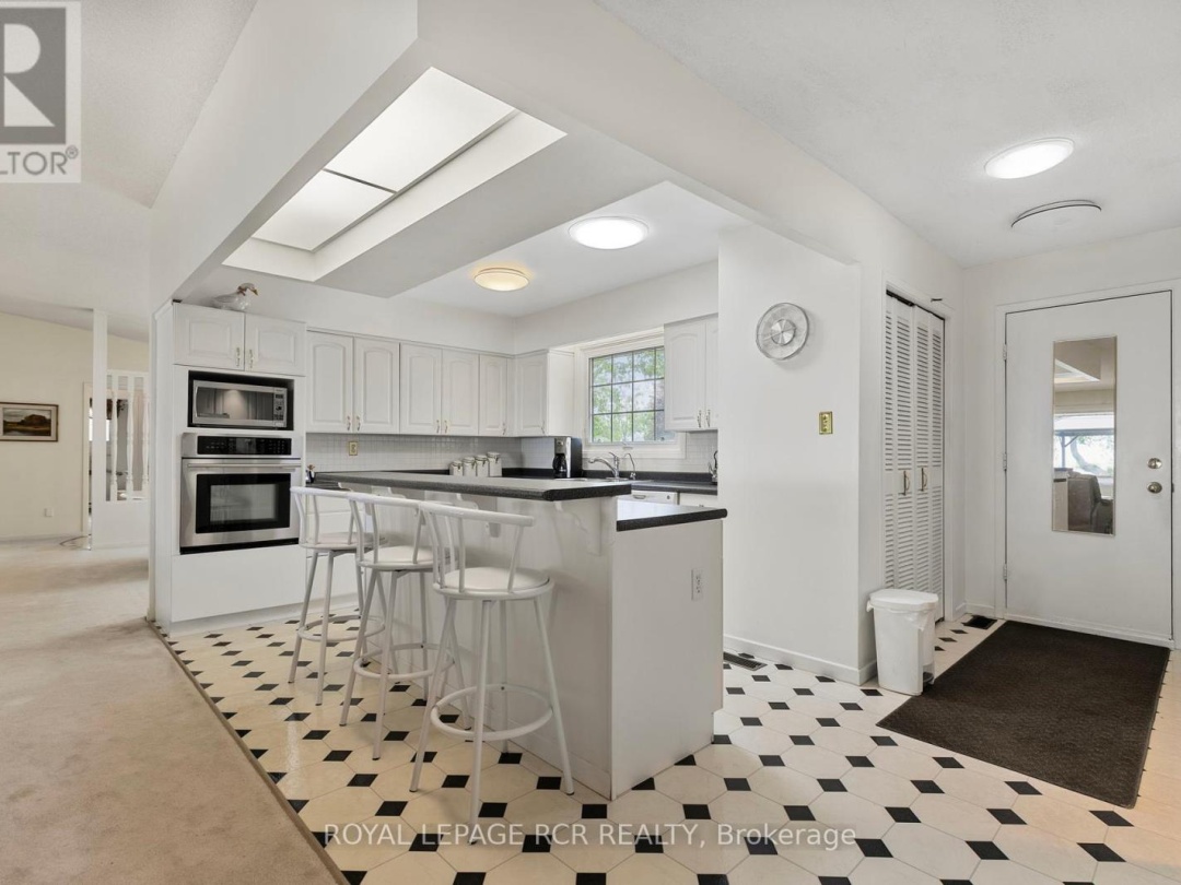 5 PARK LANE, 