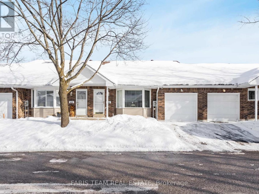 422 40 Museum Drive, Orillia