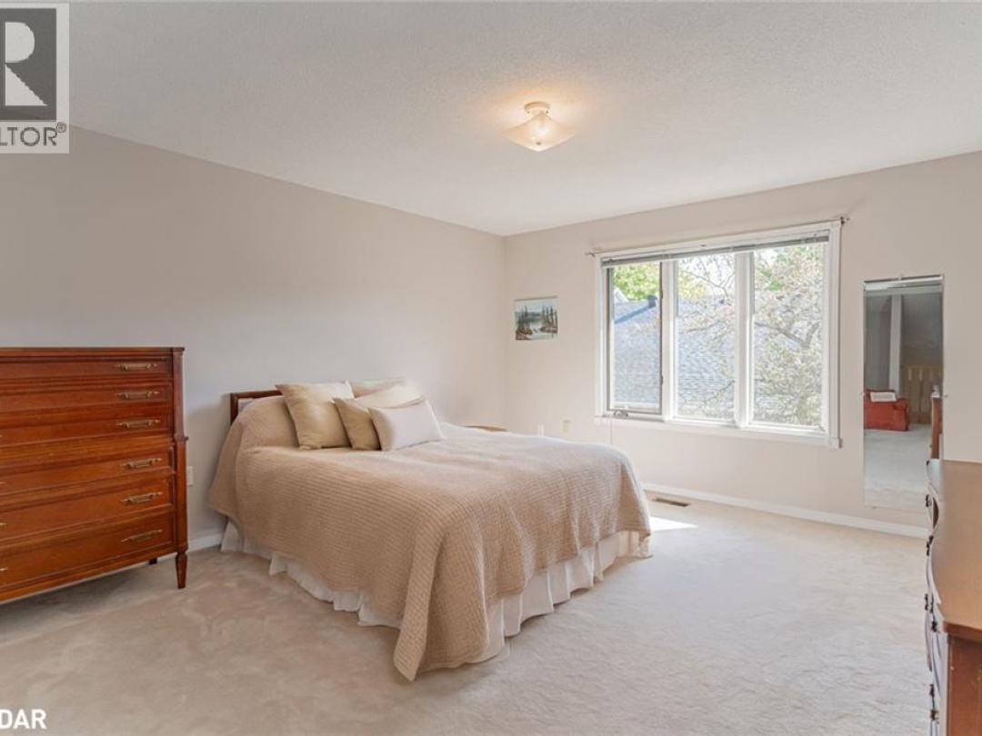 40 MUSEUM Drive Unit# 402, 