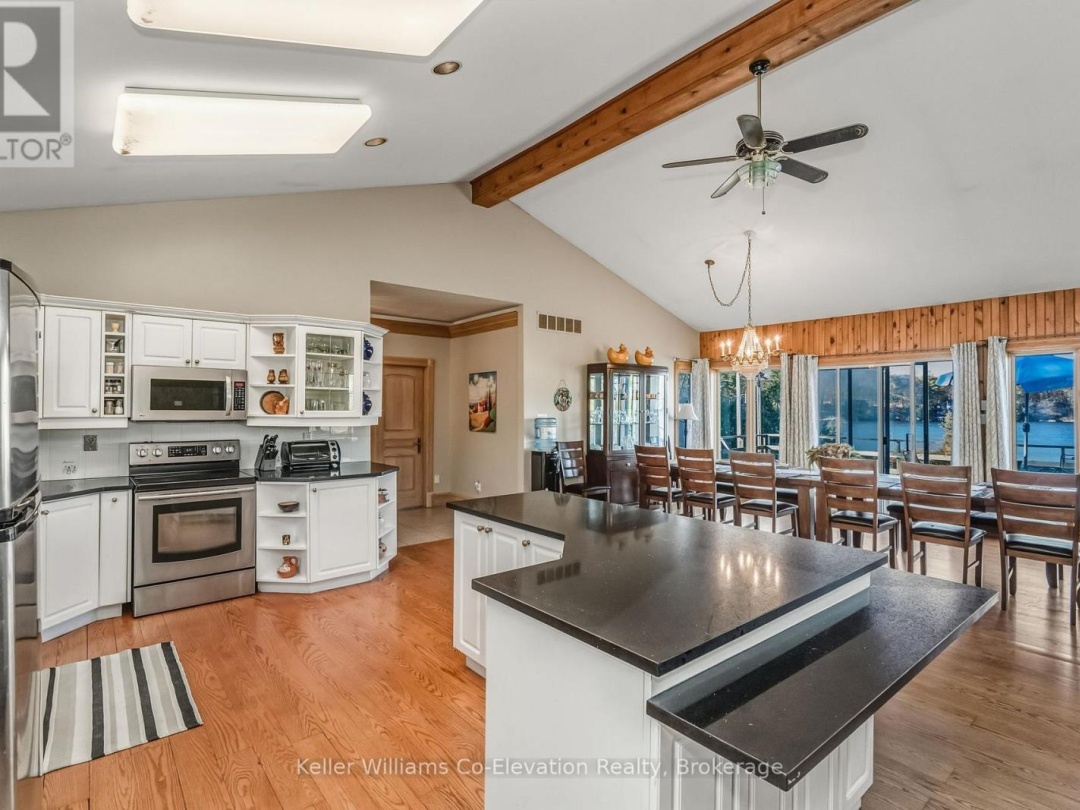 804 KINGS FARM ROAD, 