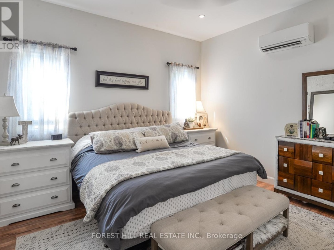 241 MISSISSAGA STREET W, Orillia