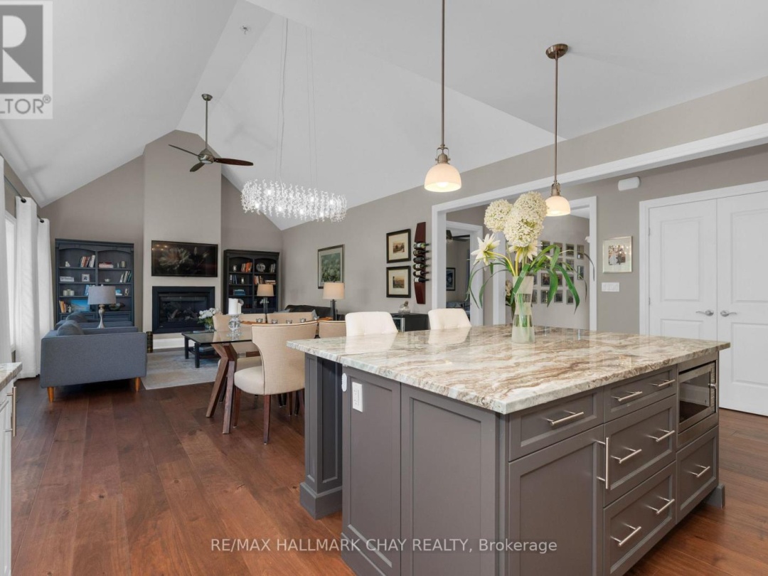 43 Thoroughbred Drive, Oro-Medonte