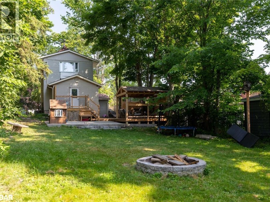109 BORLAND Street E, 