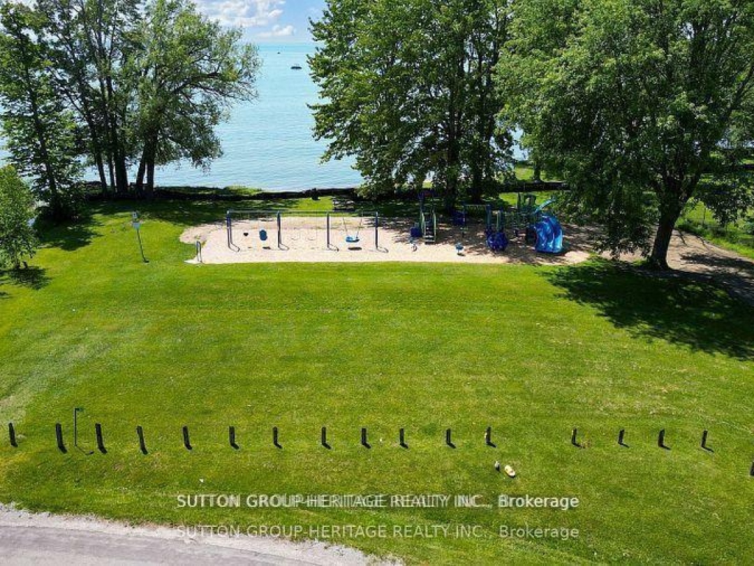 29 Lake Avenue, Lake Simcoe