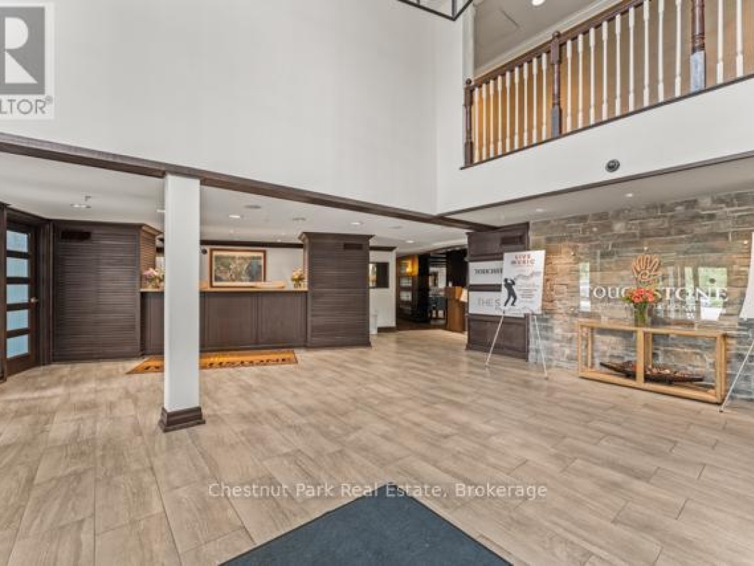 B206 - 1869 MUSKOKA ROAD 118 ROAD W, 