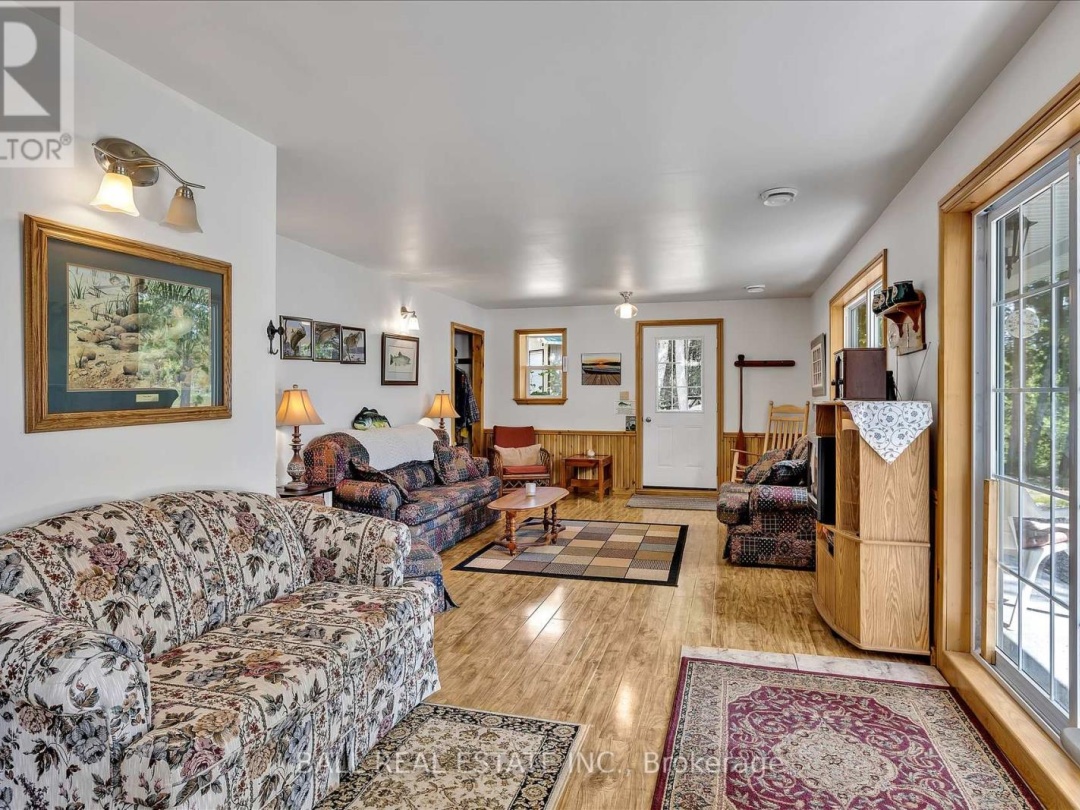 1330 COUNTY RD 49, 