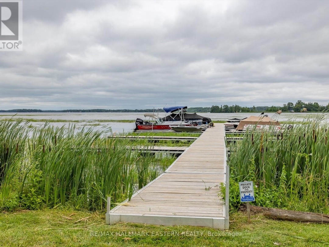 35 LAKEVIEW CRESCENT, 