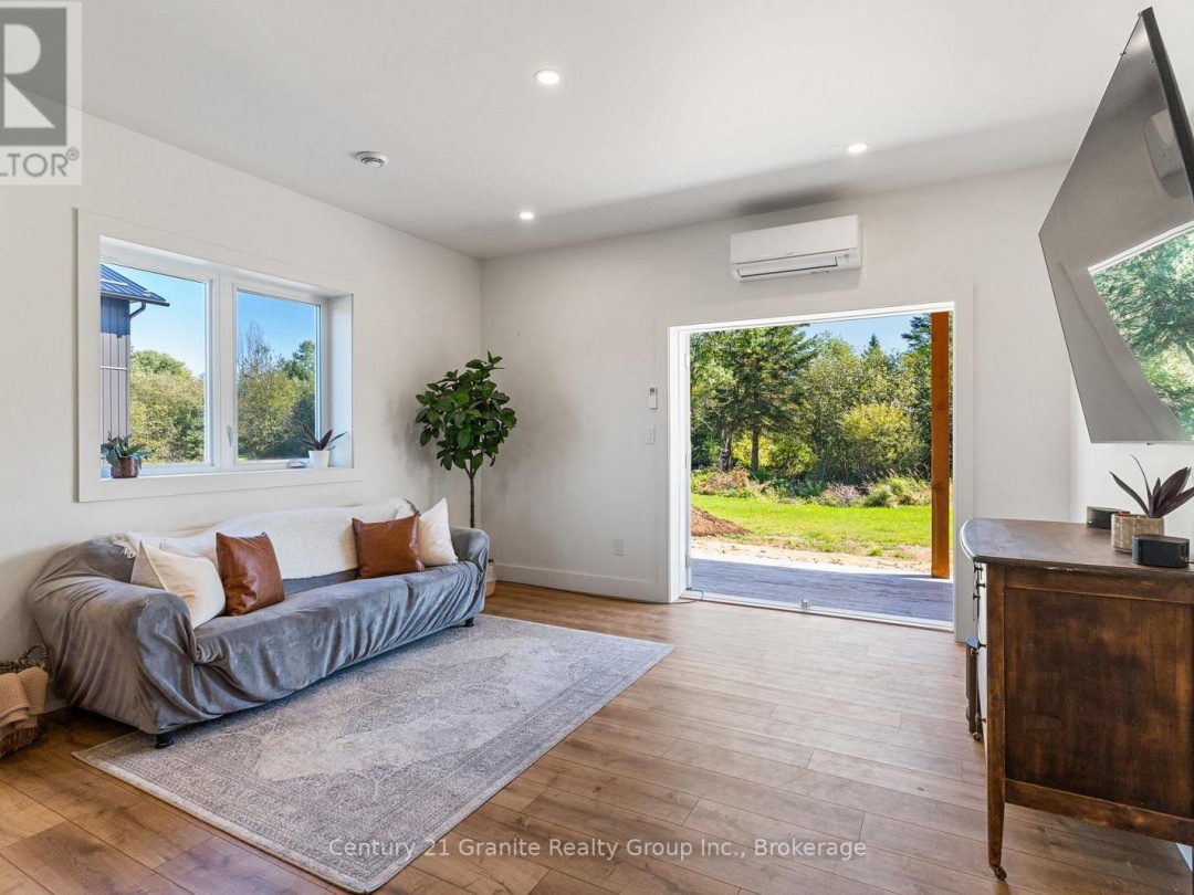 4324 Deep Bay Road, Gull Lake