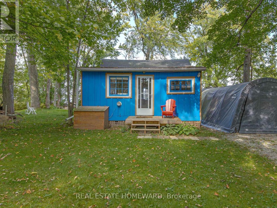 1046 Bea Dale Lane, Sparrow Lake