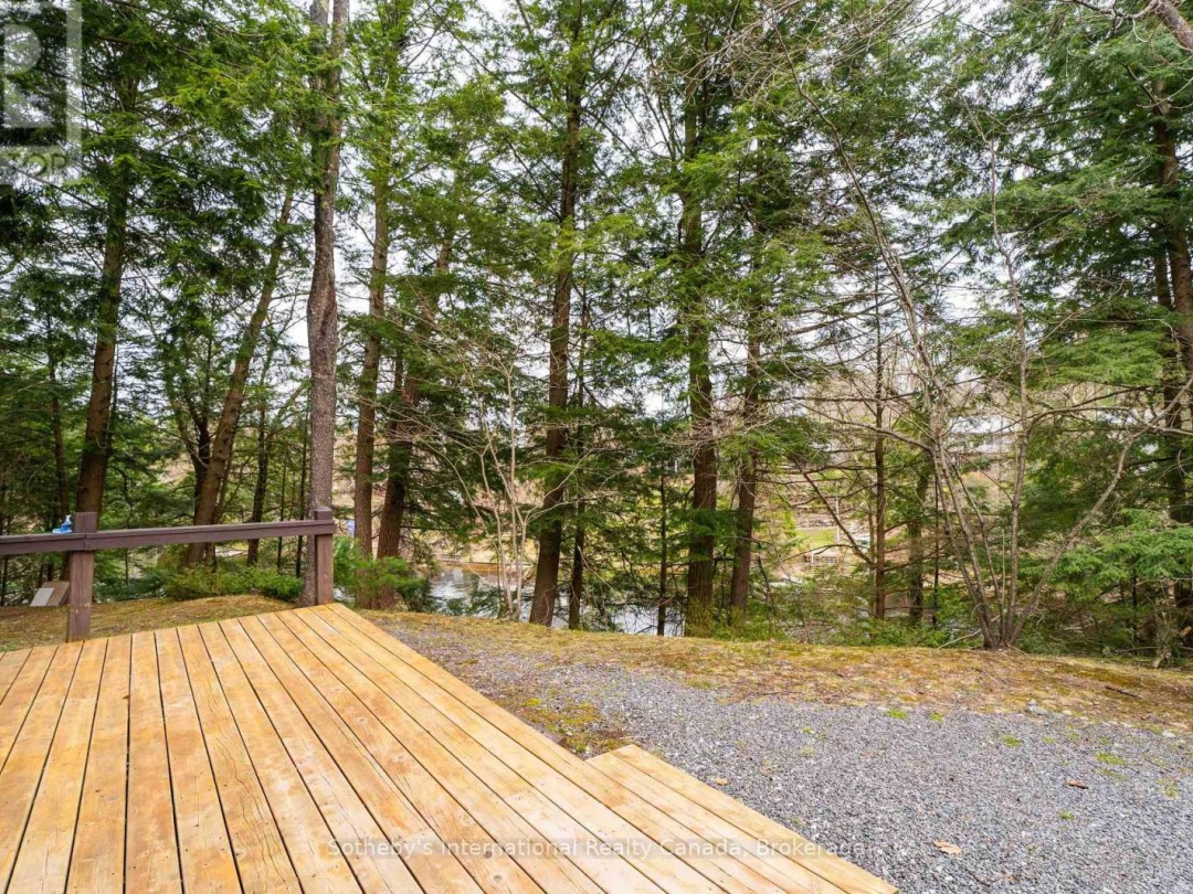 49 Southbank Drive, Lake Muskoka
