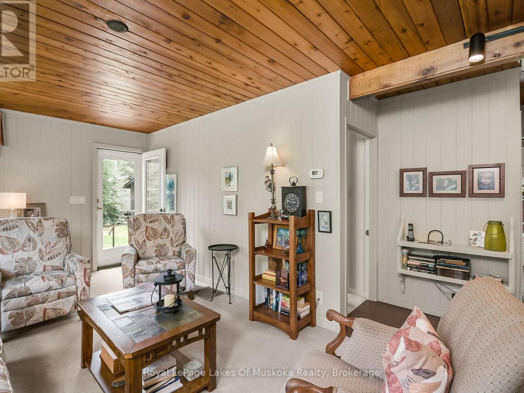 9 Summer Lane, Lake Muskoka