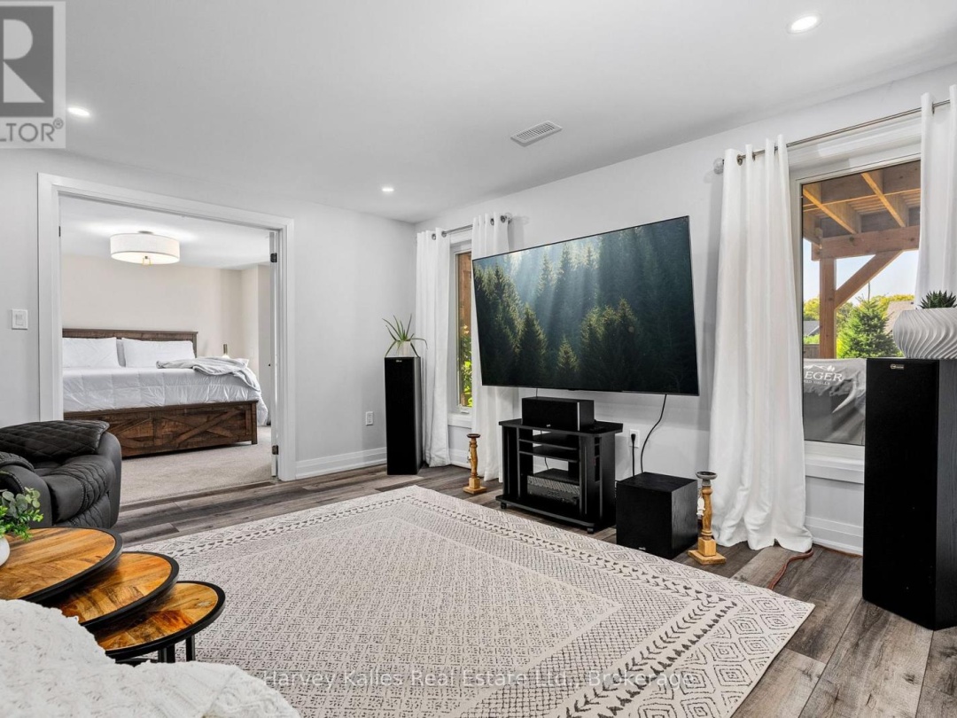 5 BRAESIDE CRESCENT, 