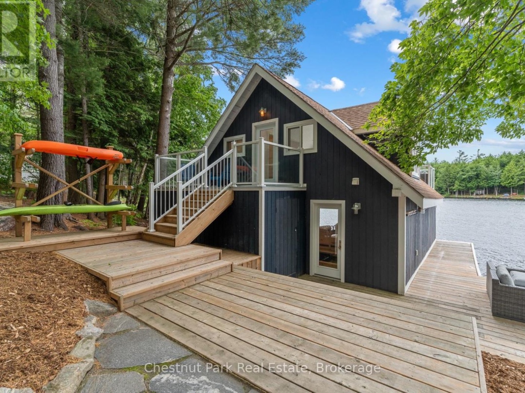 44 MILLER ISLAND, 