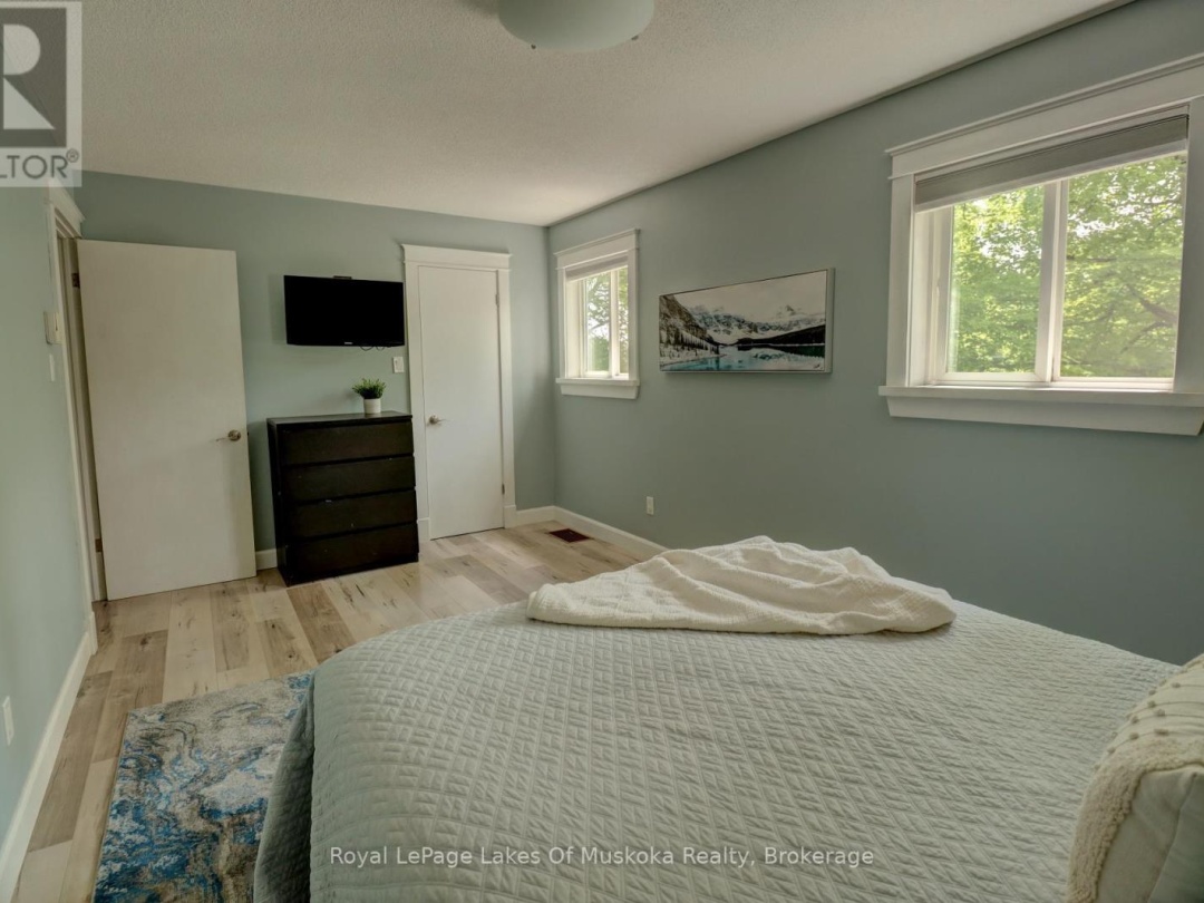 38 FLORENCE STREET W, 