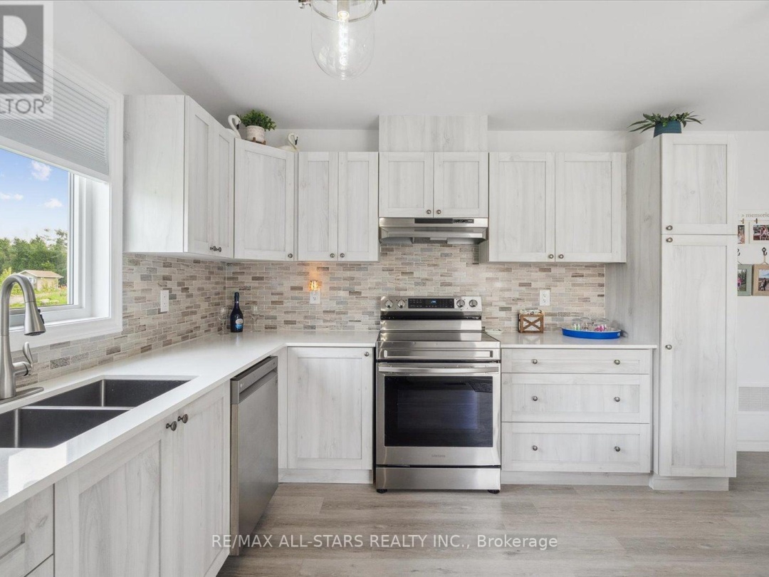 31 REYNOLDS DRIVE, 