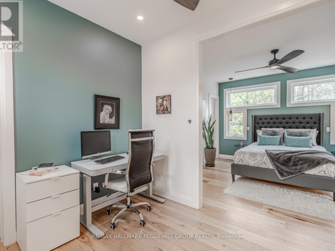 7952 Park Lane Crescent, Black Lake