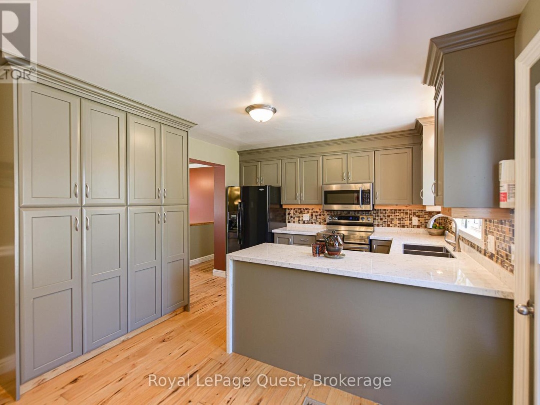 46 Maplewood Parkway, Lake Simcoe