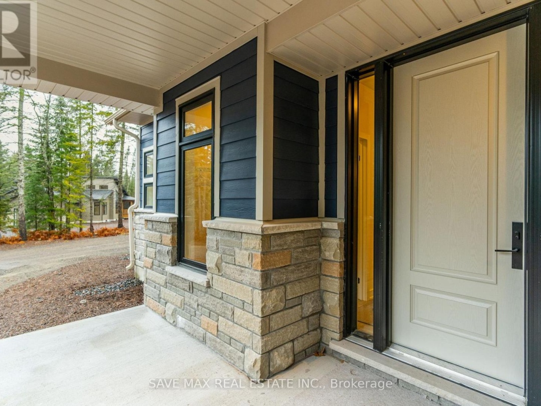 1049 GREENSVIEW DRIVE, 
