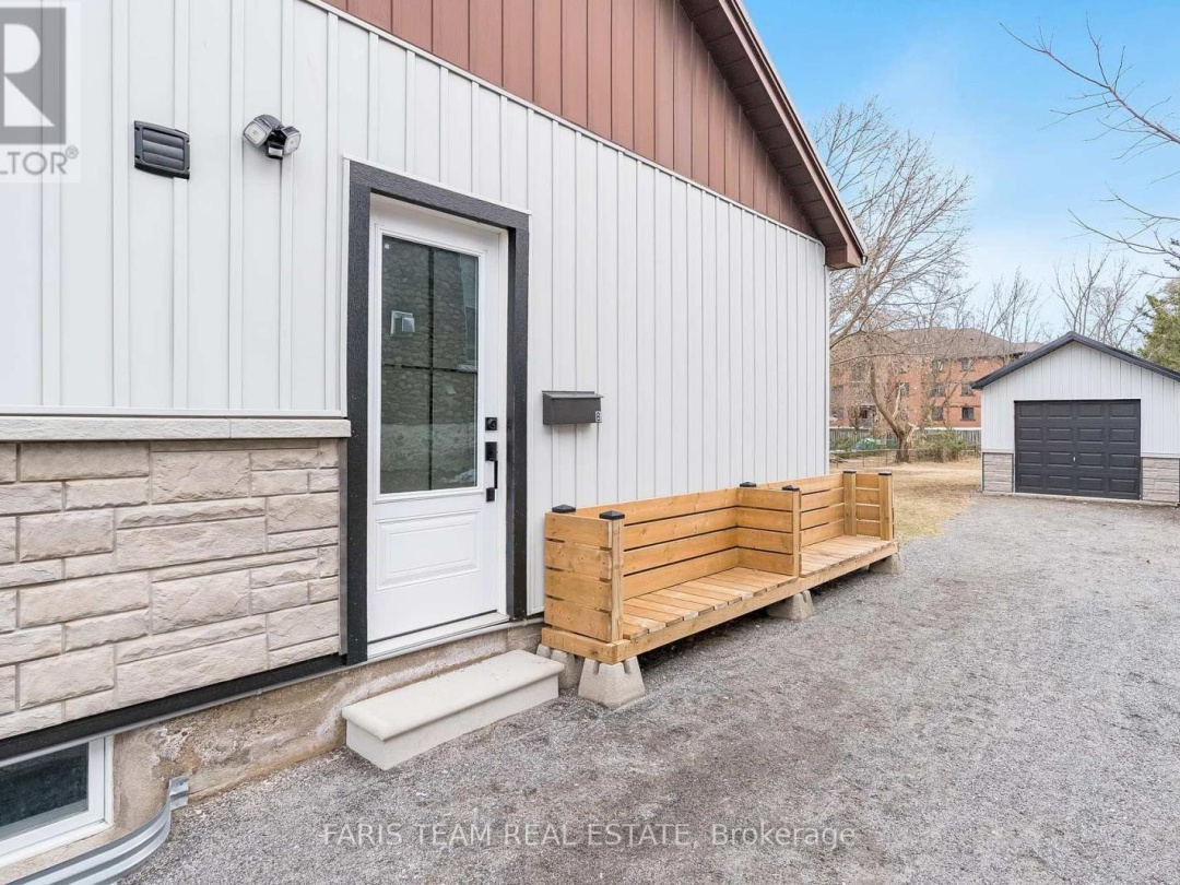 91 Bond Street, Orillia
