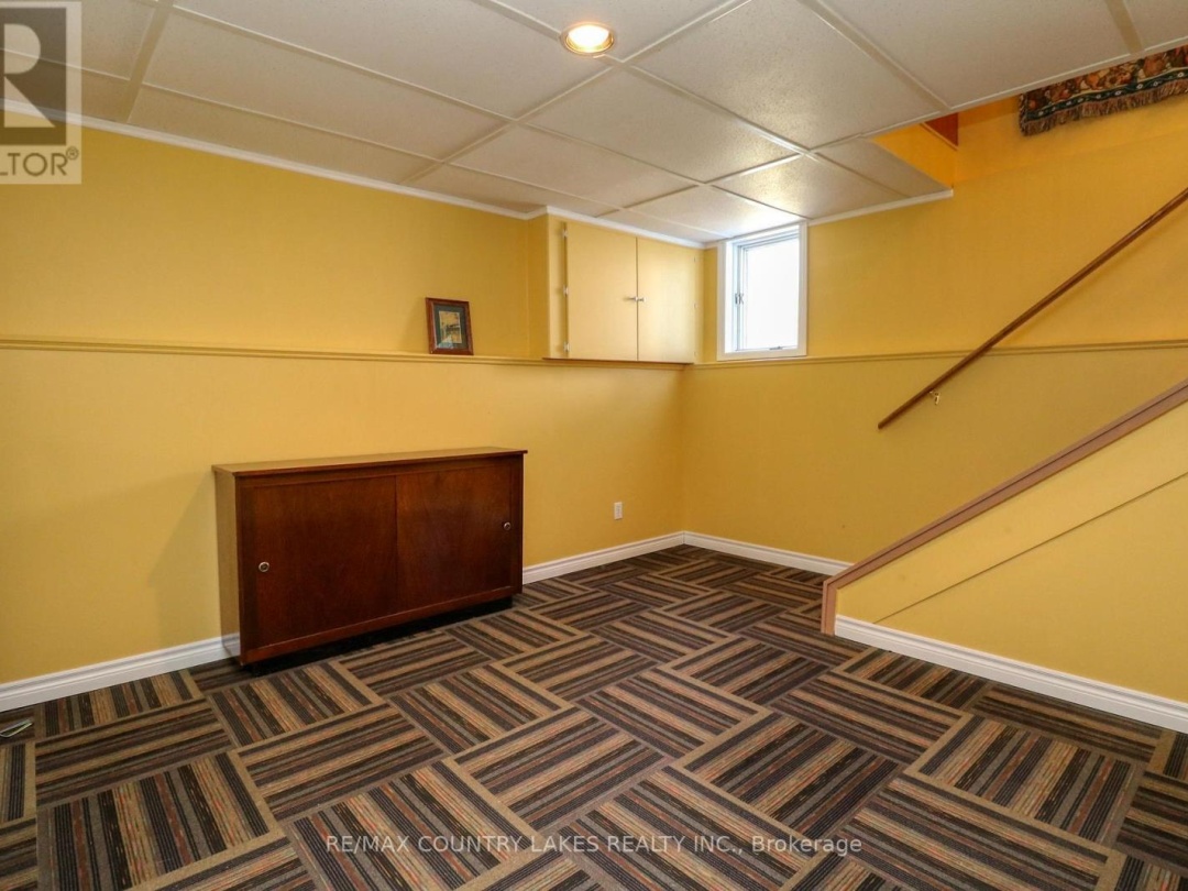 31 Portage Road, Trent-severn Waterway