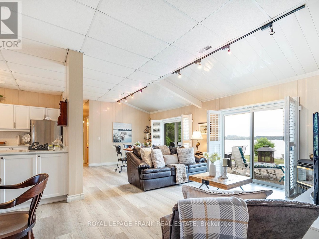 46 LAKEVIEW BOULEVARD, Lake Scugog