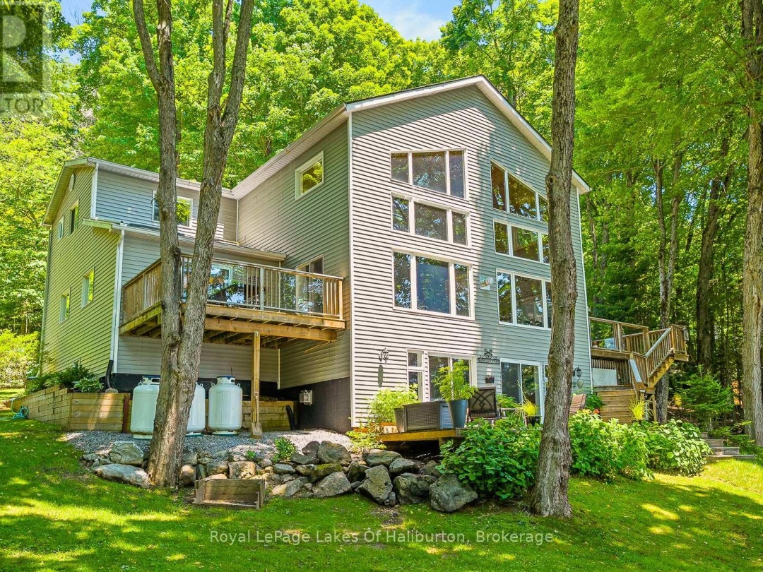 1047 BALMORAL LANE, 