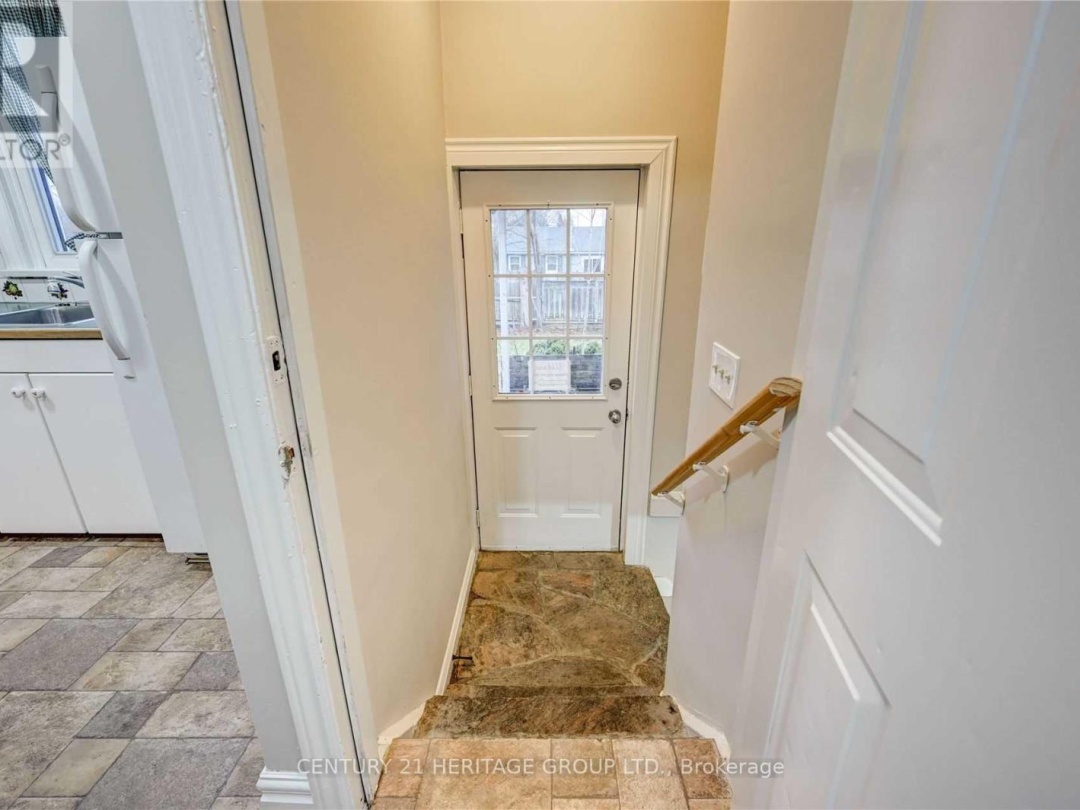 36 ARGYLE AVENUE, Orillia