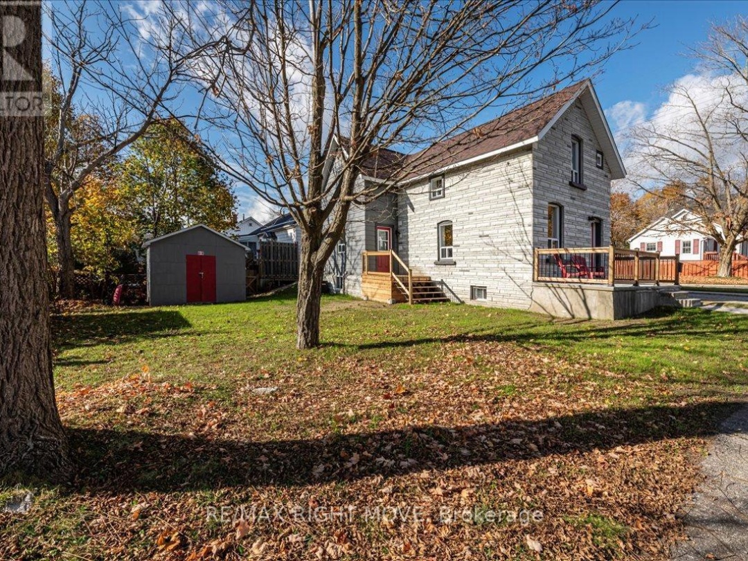 89 DOUGLAS STREET, Orillia