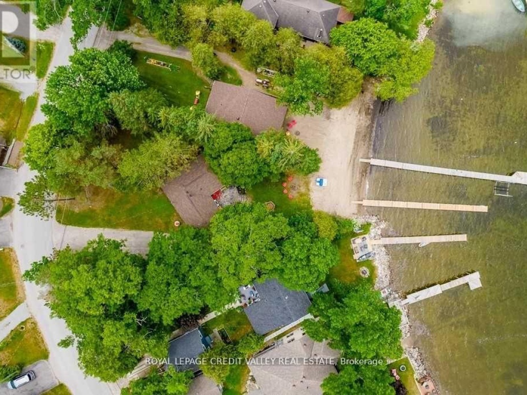 230 Robins Point Road, Georgian Bay
