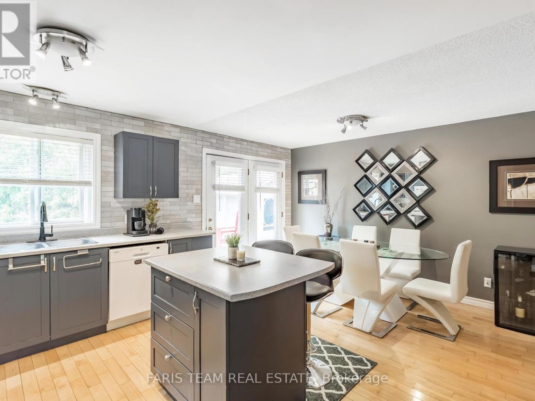 85 FULSOM CRESCENT, 
