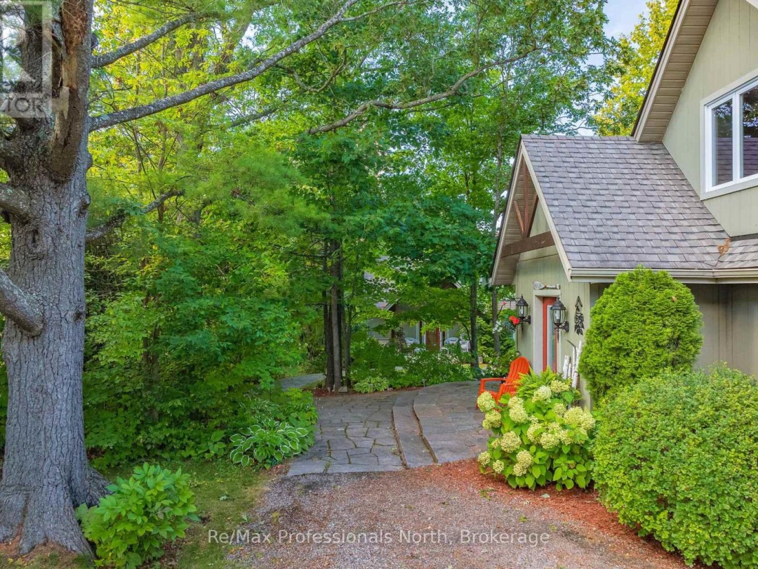 1005 LAIDLAW AVENUE, Severn Lake