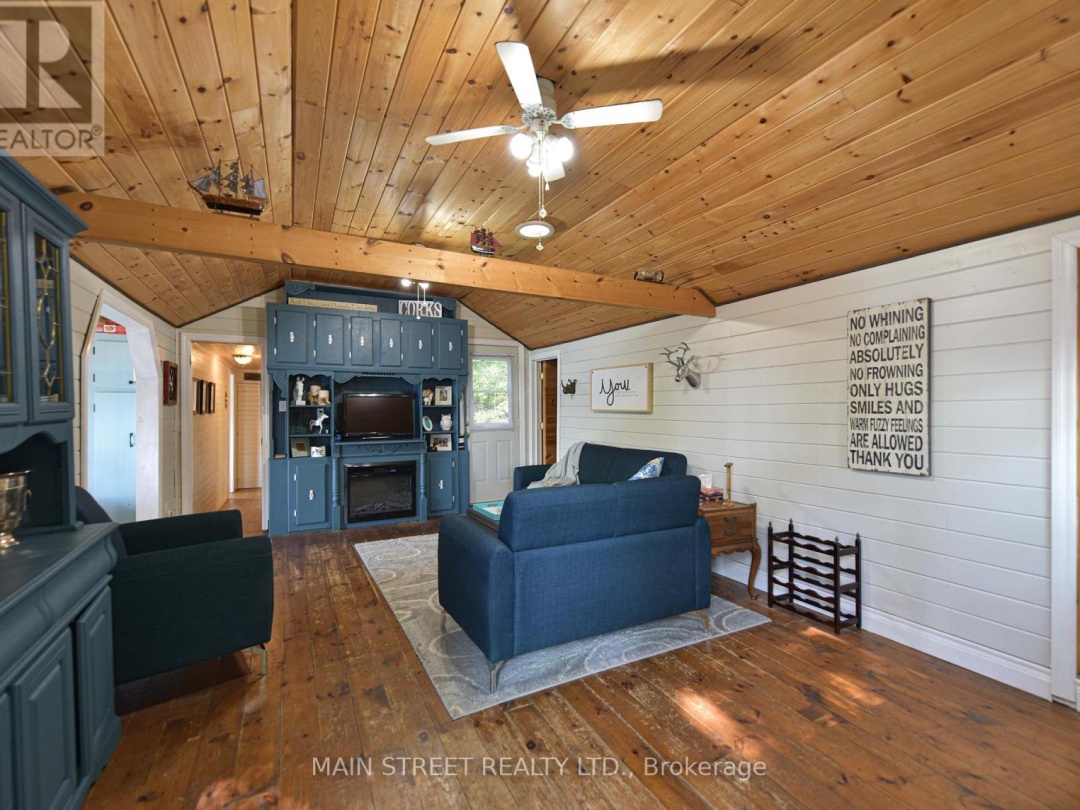 1316 Black Beach Lane, Dalrymple-south Lake