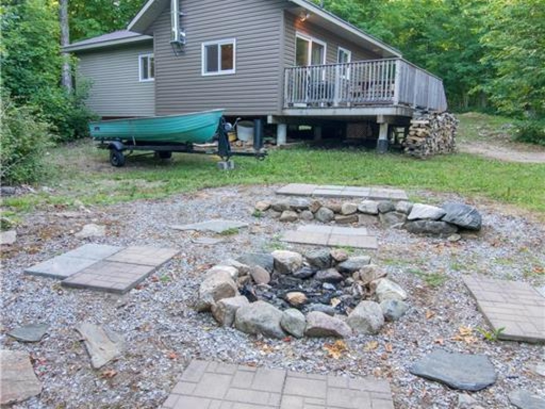 1145 Chelsea Lane, Maple Lake