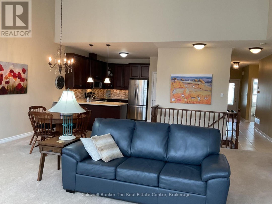 10 KENT COURT, Lake Muskoka