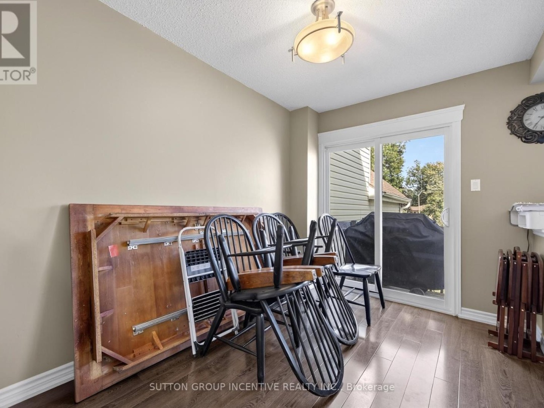 36 - 12 LANKIN BOULEVARD, 