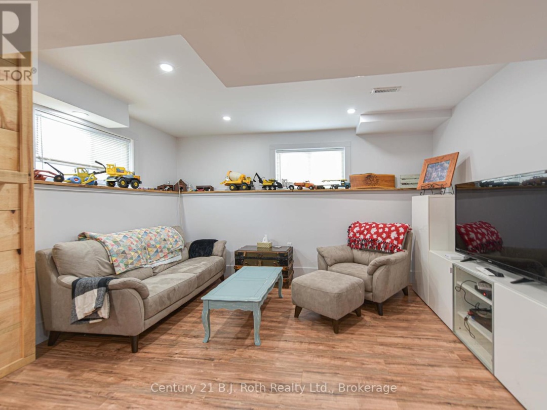 4035 CANAL ROAD, 
